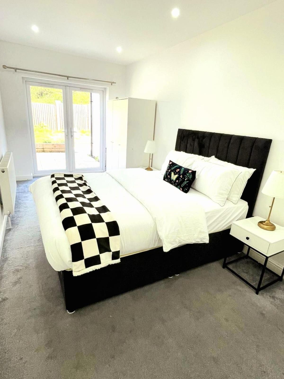 Spacious 3 Bed Flat Belvedere Dartford Exterior foto